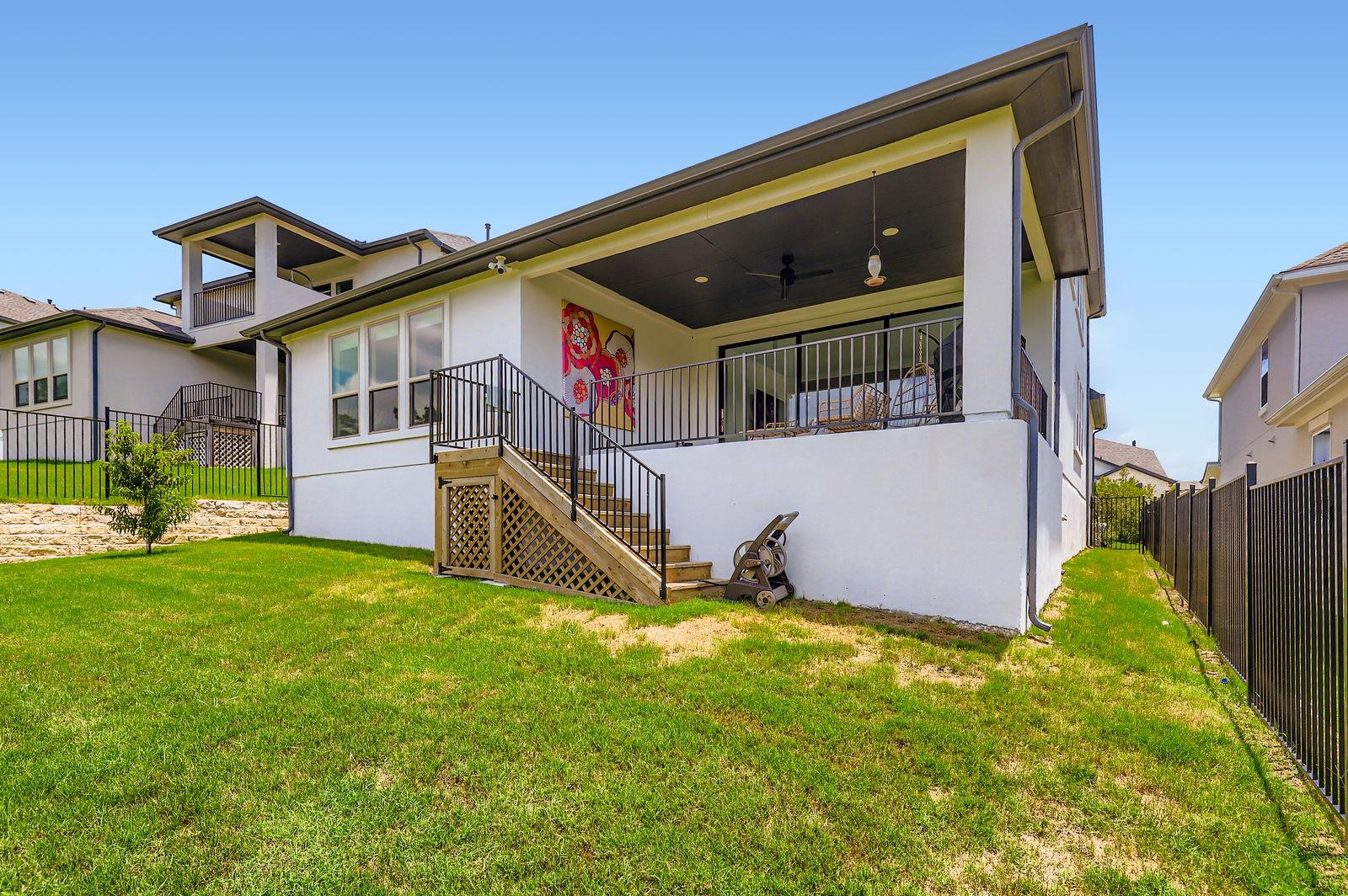 1209 Brasano PL