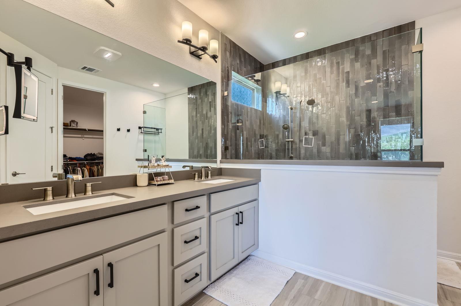 1209 Brasano PL