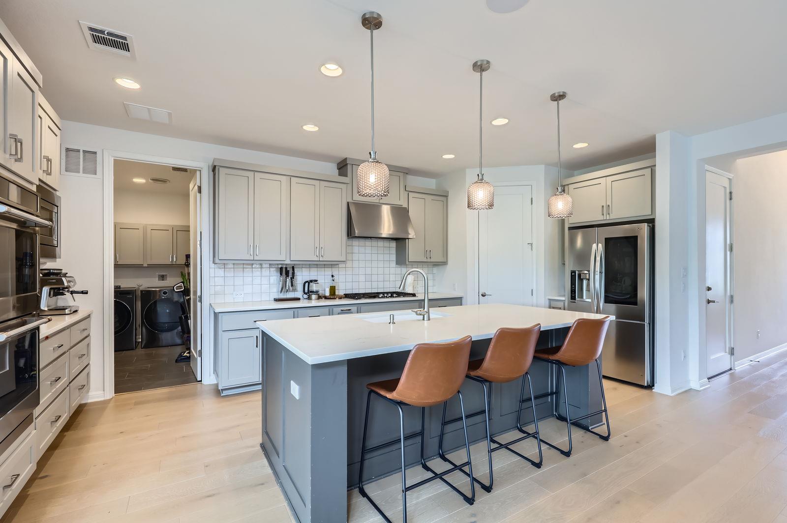 1209 Brasano PL