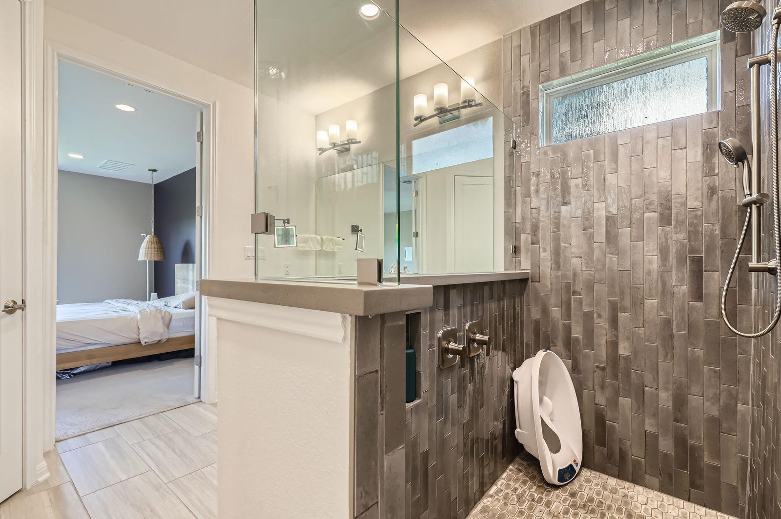1209 Brasano PL