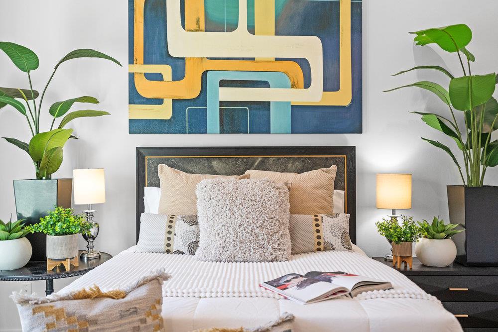 2505 Bluebonnet Ave # 16