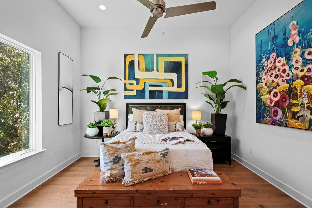 2505 Bluebonnet Ave # 16