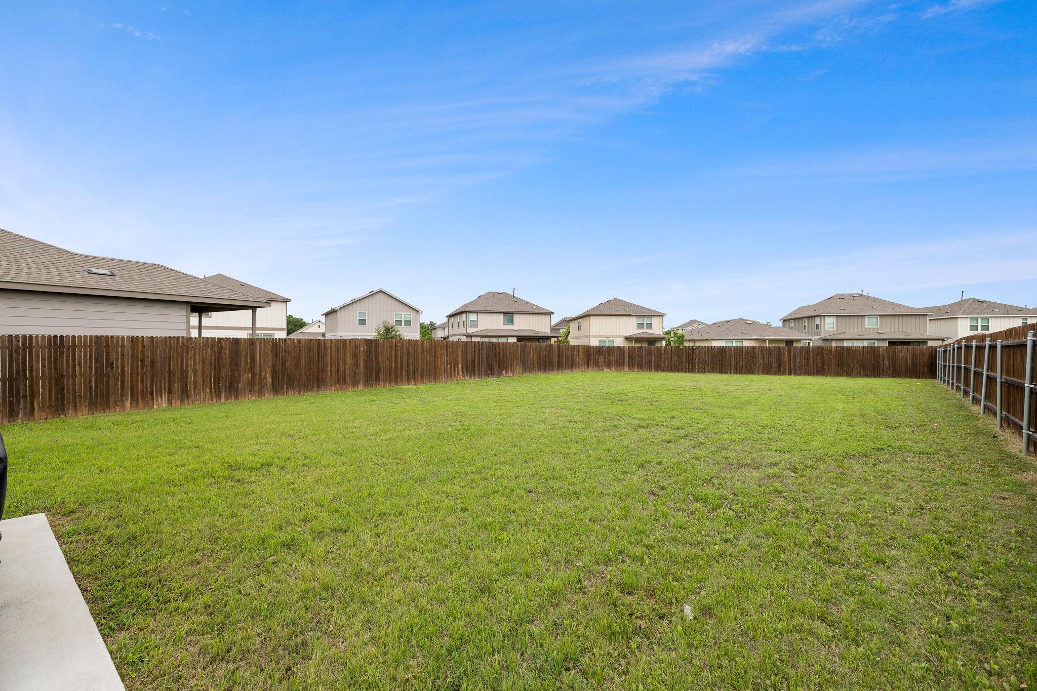 212 Compania DR