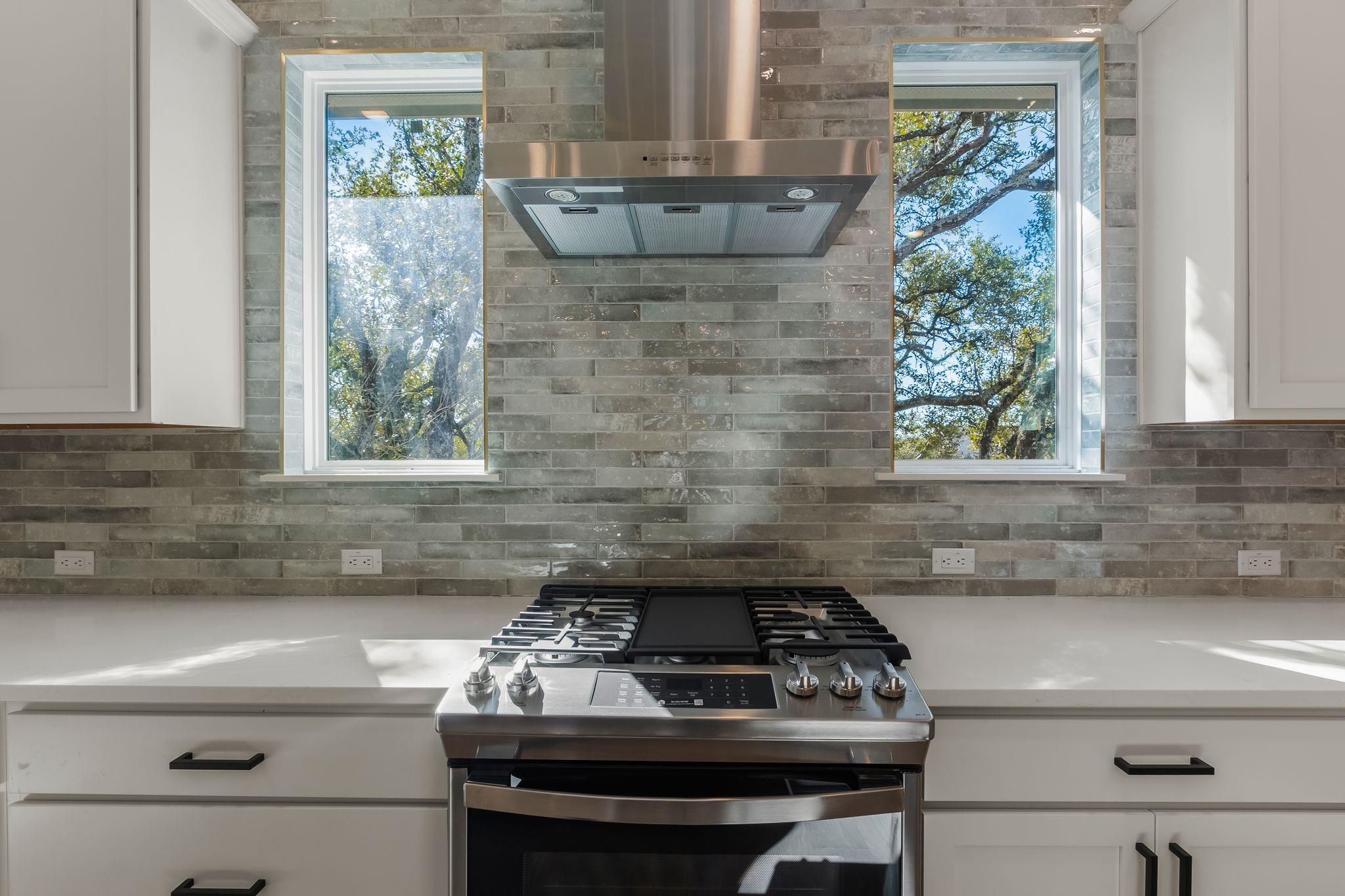 300 Bedford DR