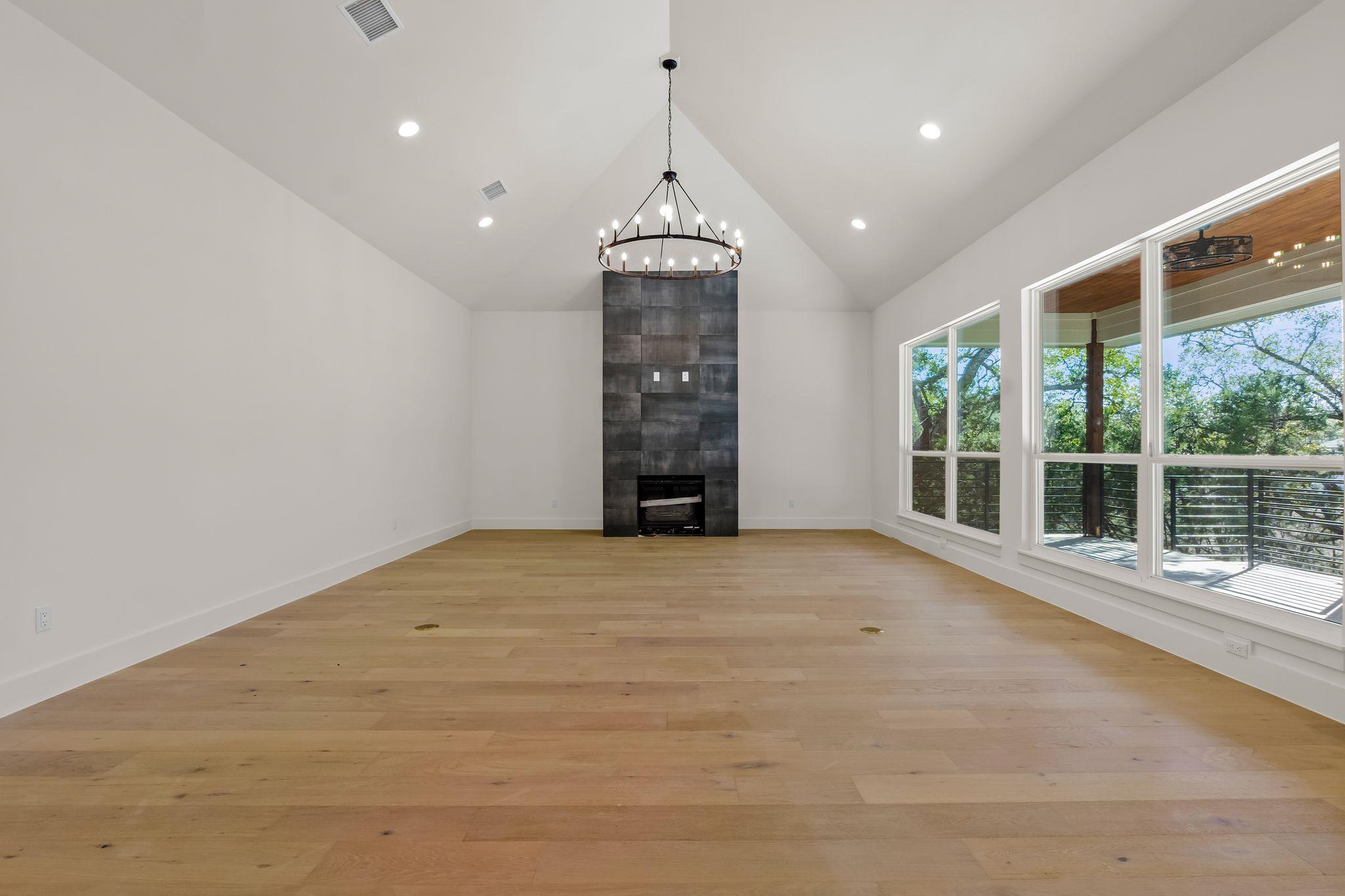 300 Bedford DR