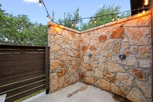 669 El Rancho Cima