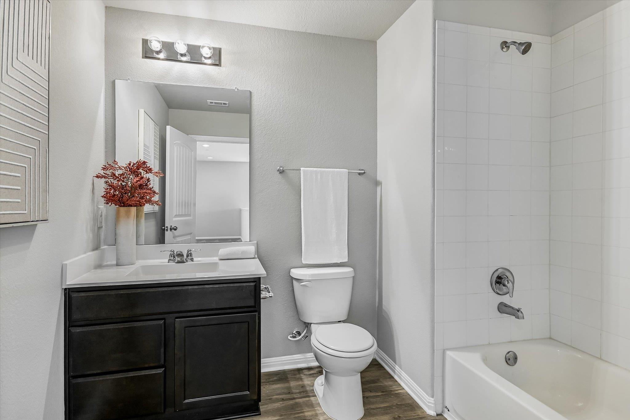 516 E Slaughter LN # 604