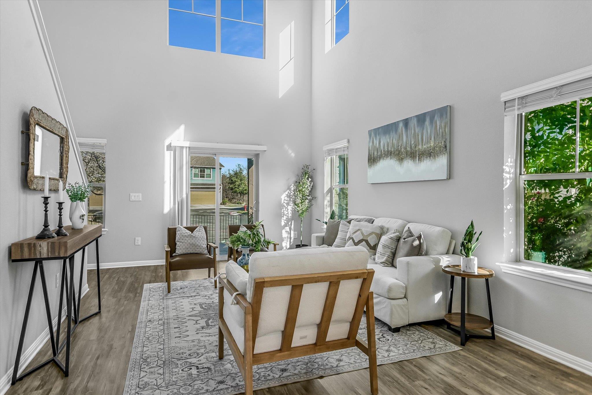 516 E Slaughter LN # 604