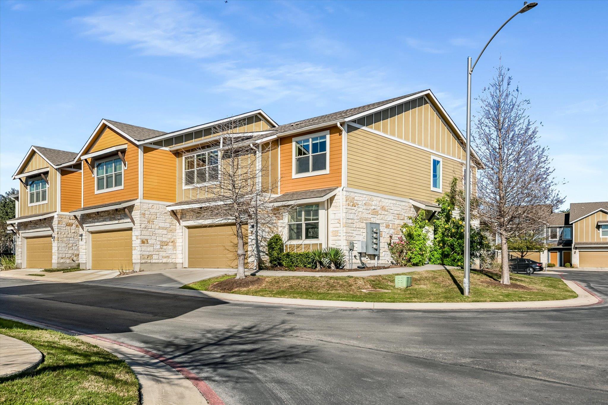 516 E Slaughter LN # 604