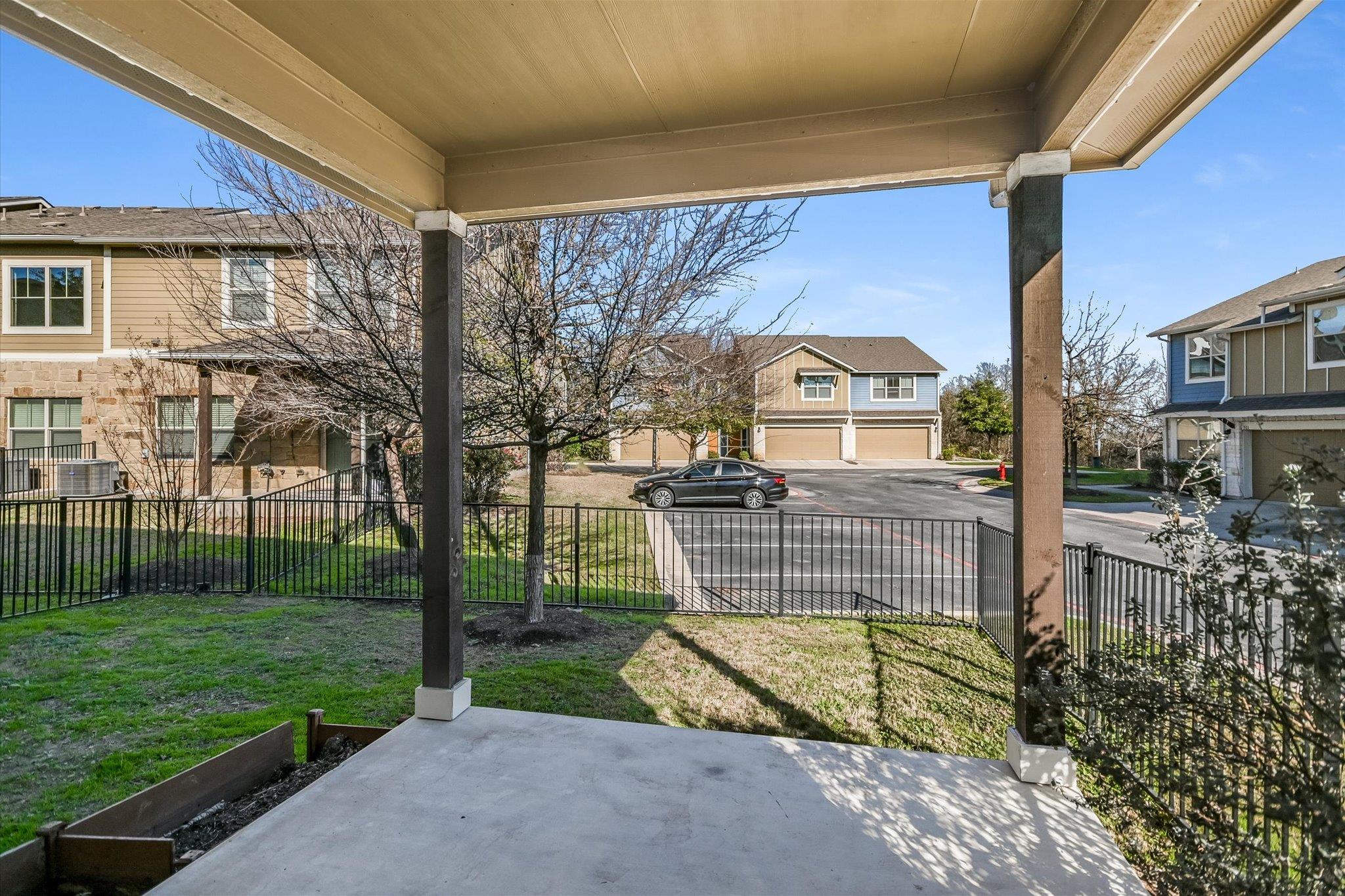 516 E Slaughter LN # 604