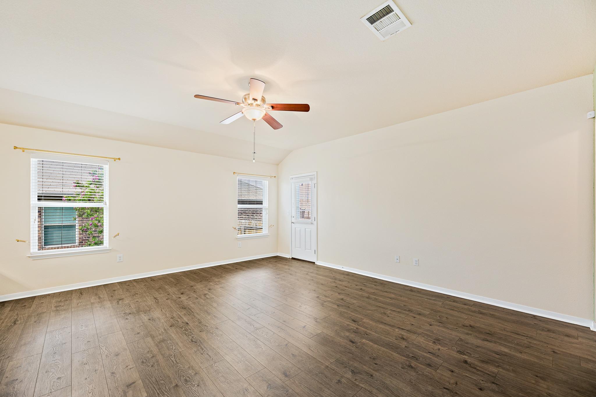 5916 Montrelia DR