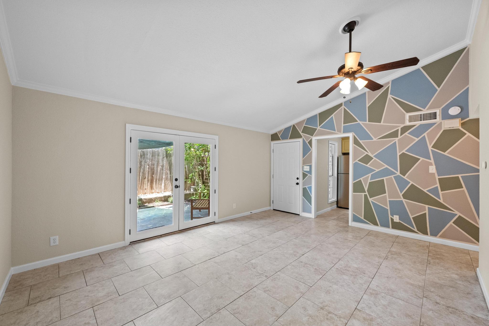 3102 Glen Ora ST # 102