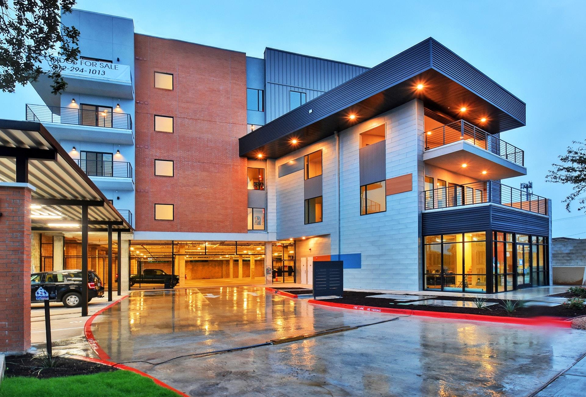 6444 Burnet RD # 204