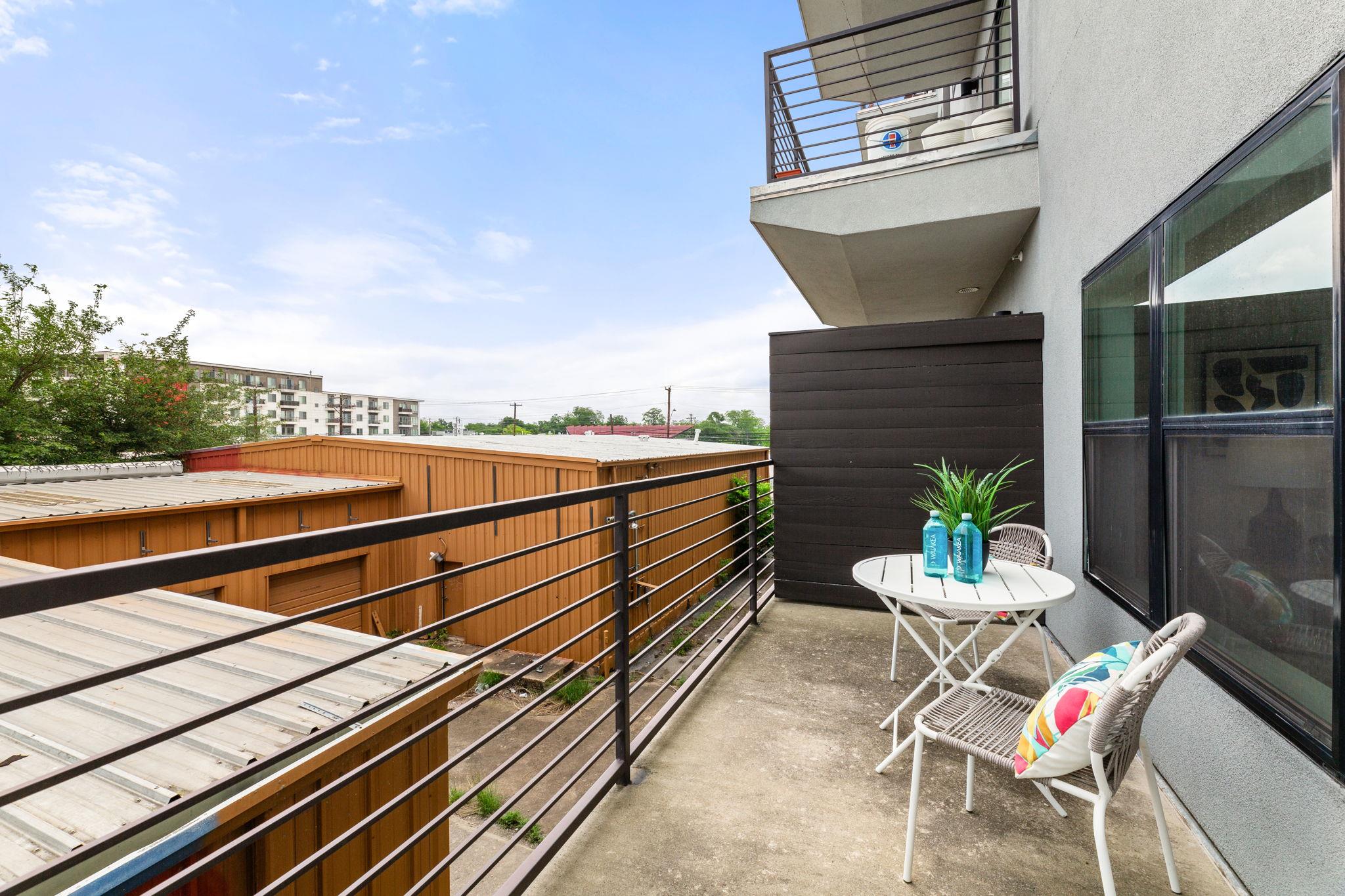 6444 Burnet RD # 204