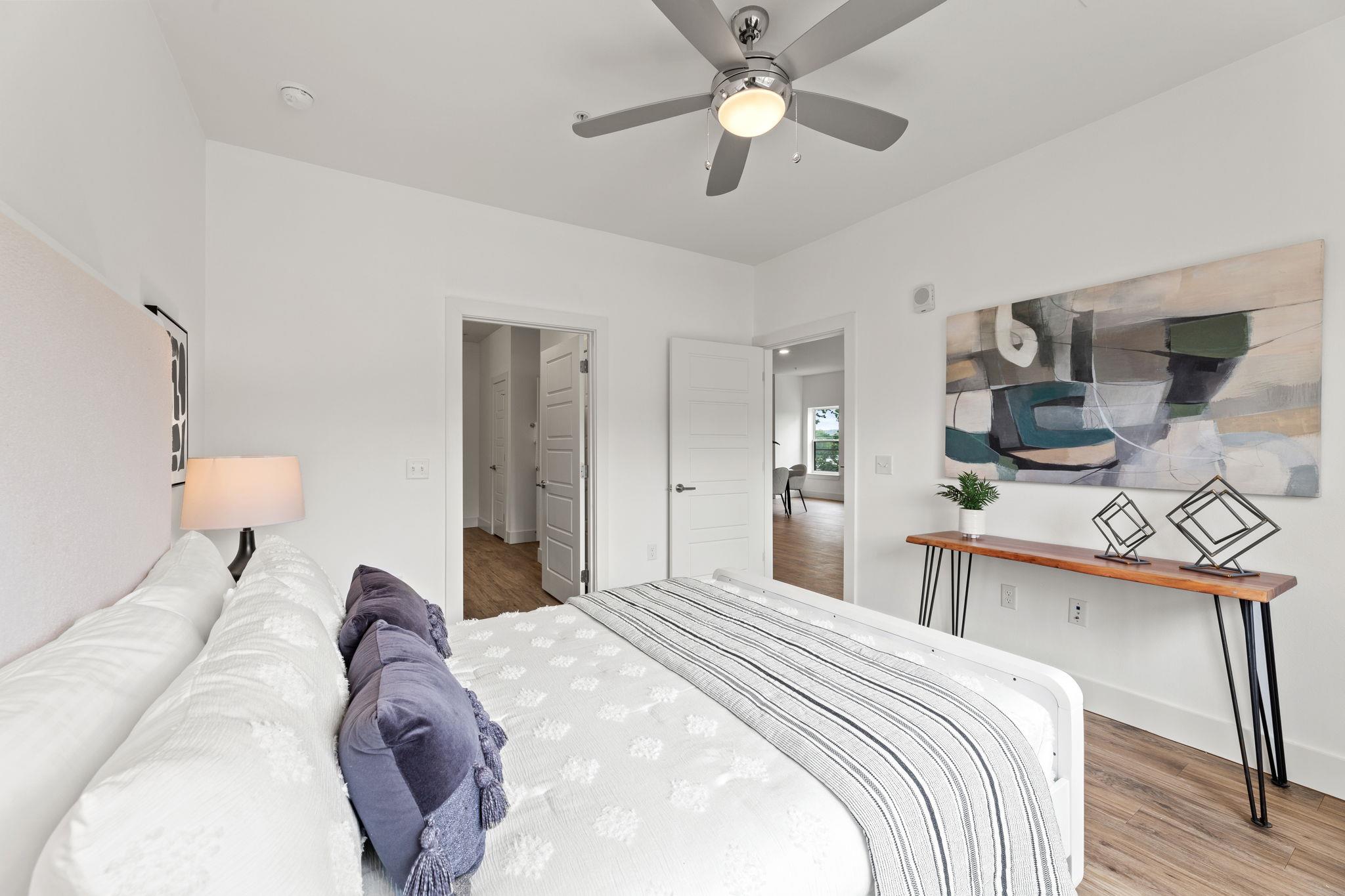 6444 Burnet RD # 204