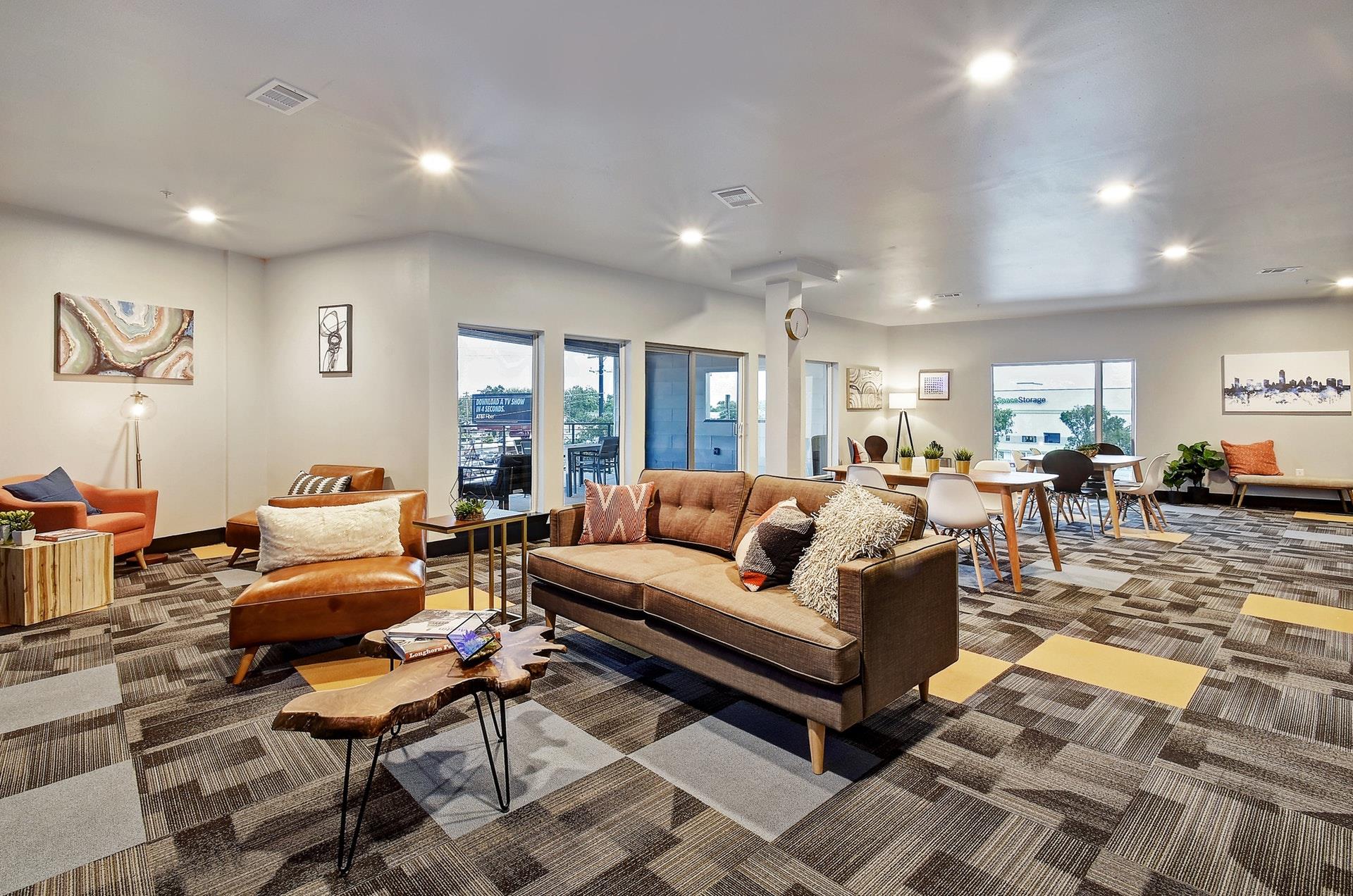 6444 Burnet RD # 204