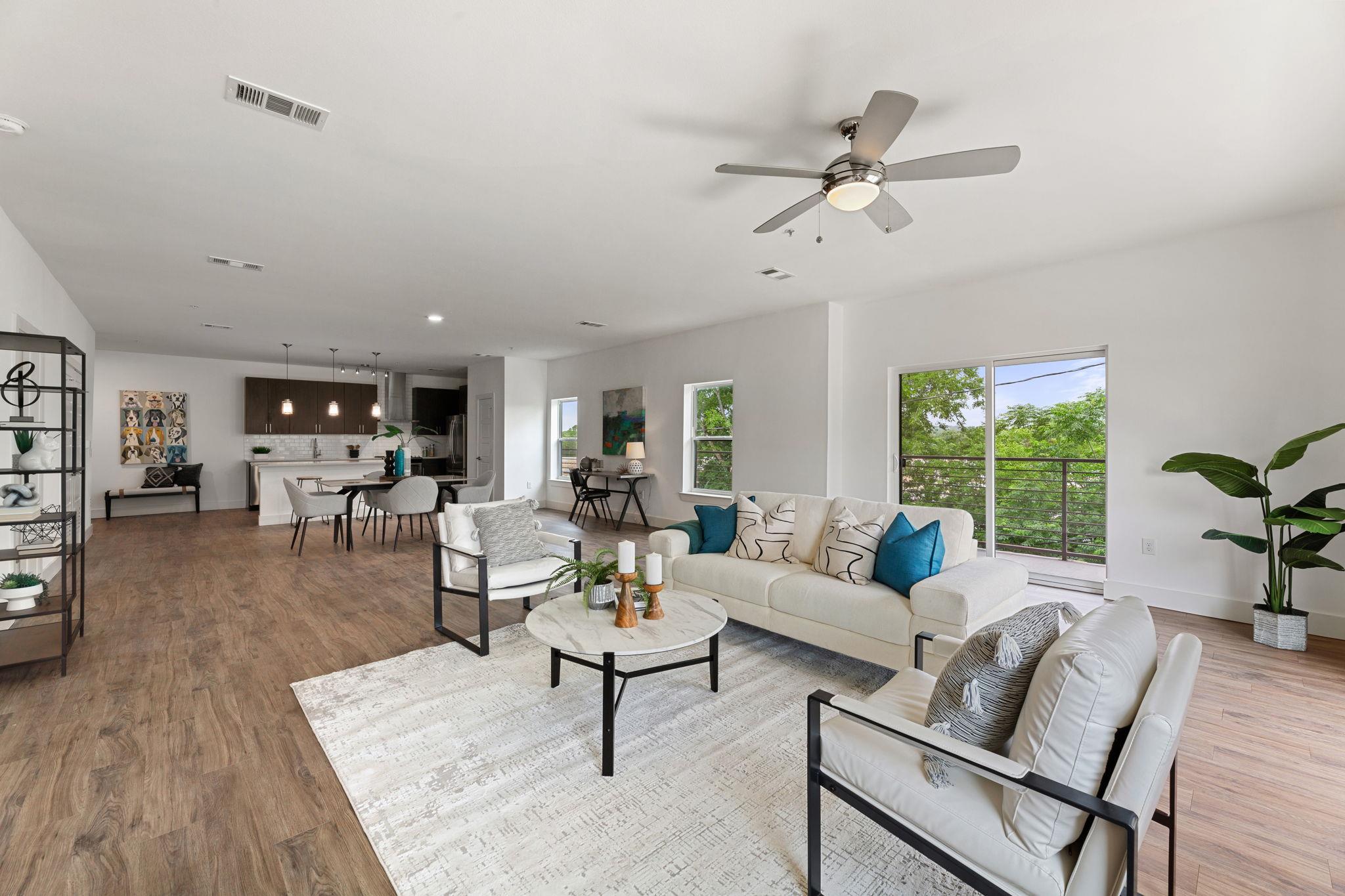 6444 Burnet RD # 204