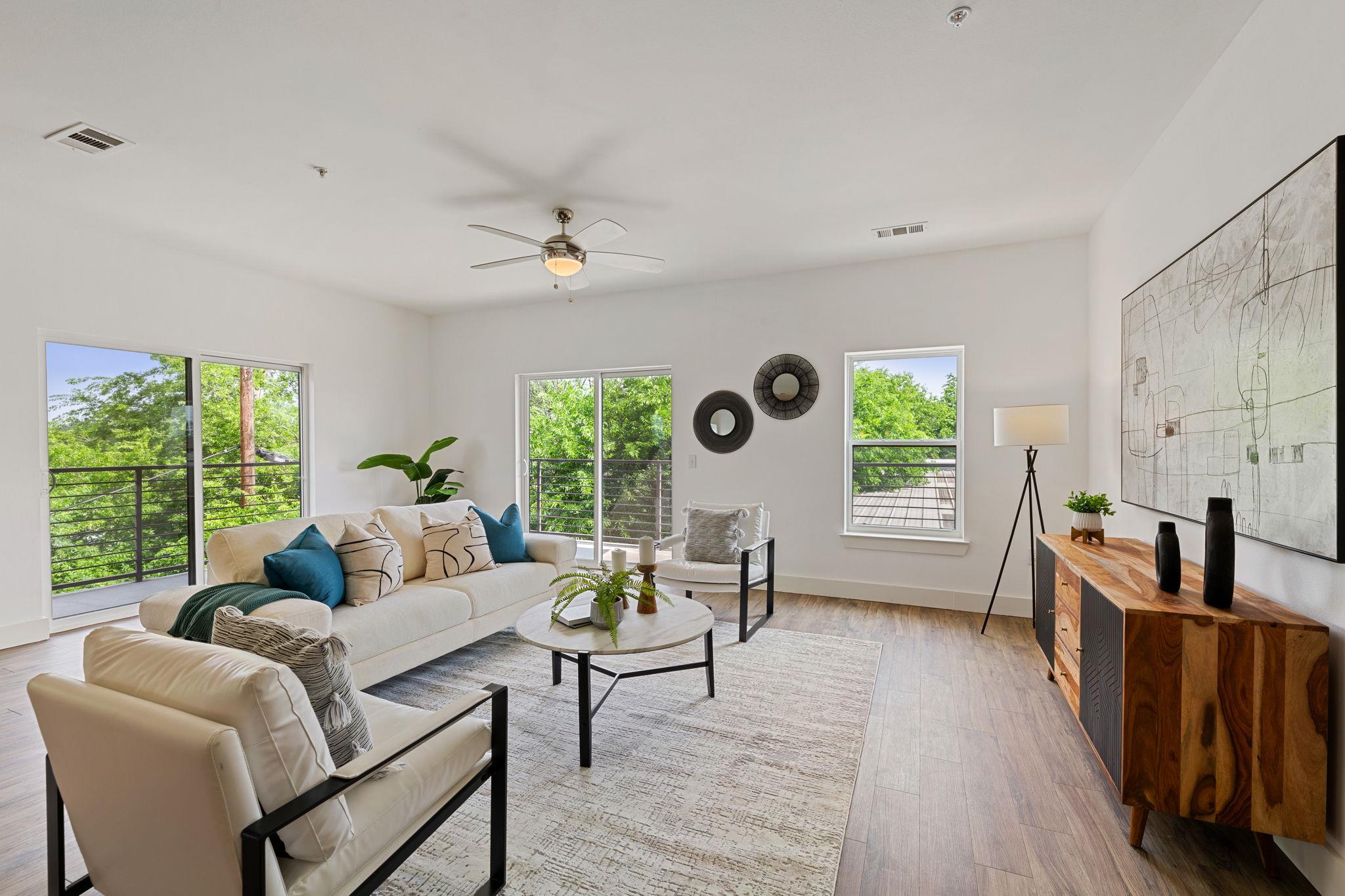 6444 Burnet RD # 204