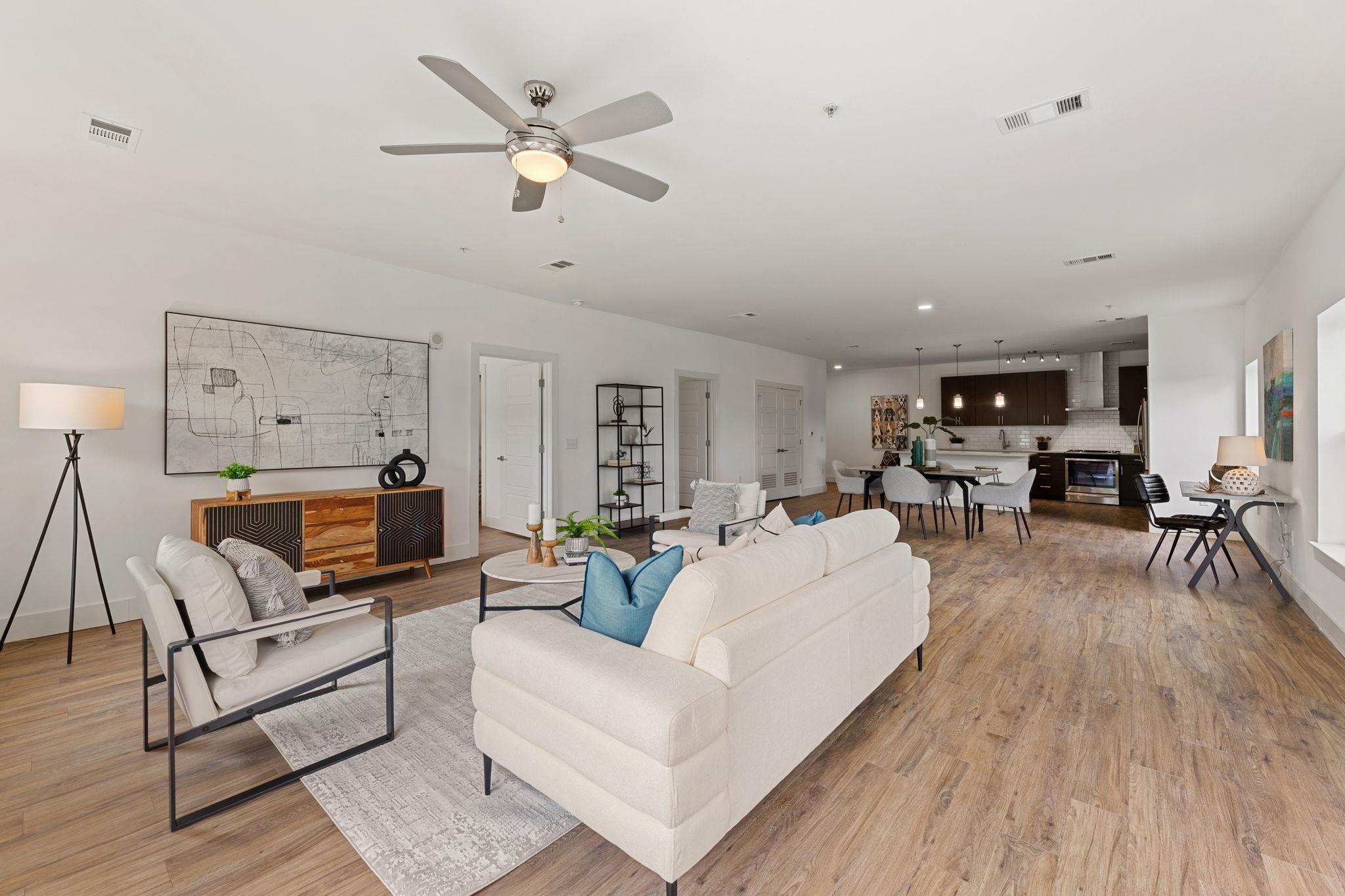 6444 Burnet RD # 204