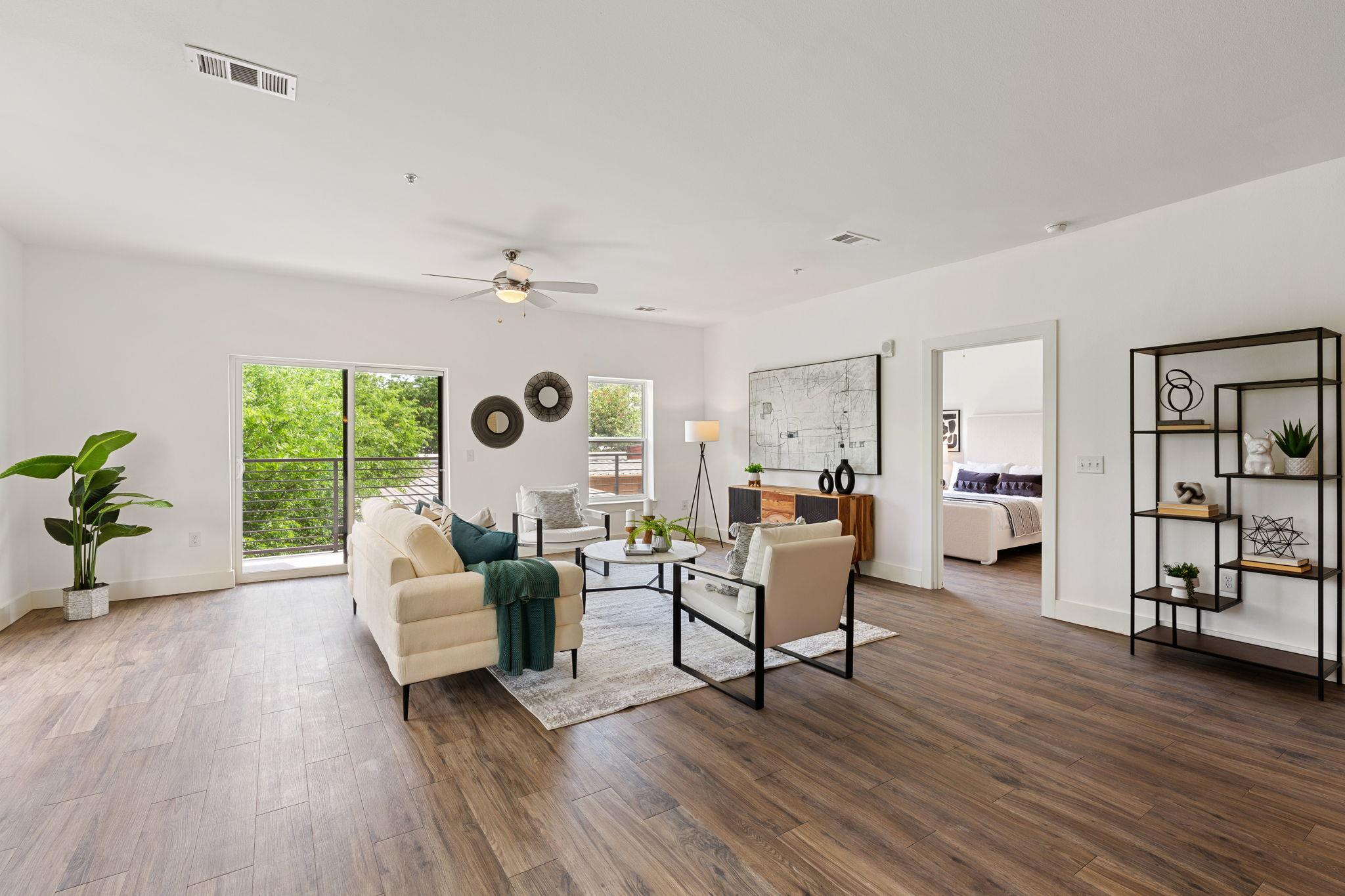 6444 Burnet RD # 204