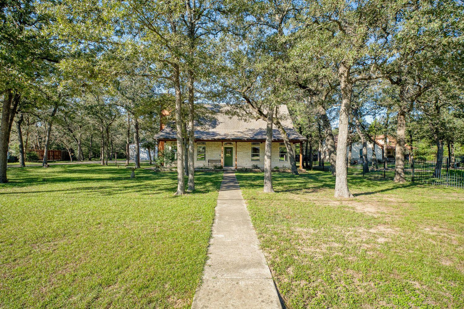 226 Cedar Hills DR