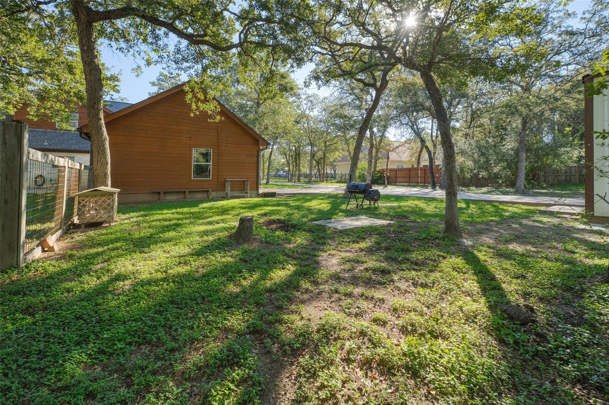 226 Cedar Hills DR
