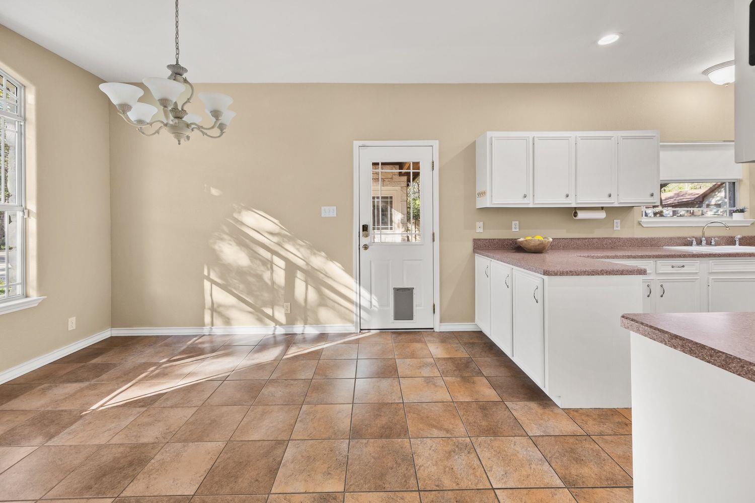 226 Cedar Hills DR