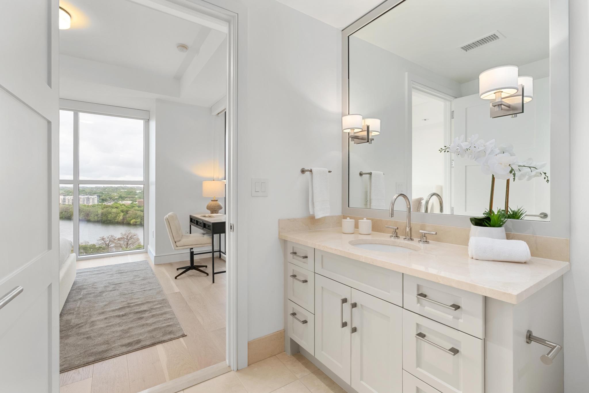 98 San Jacinto BLVD # 1109