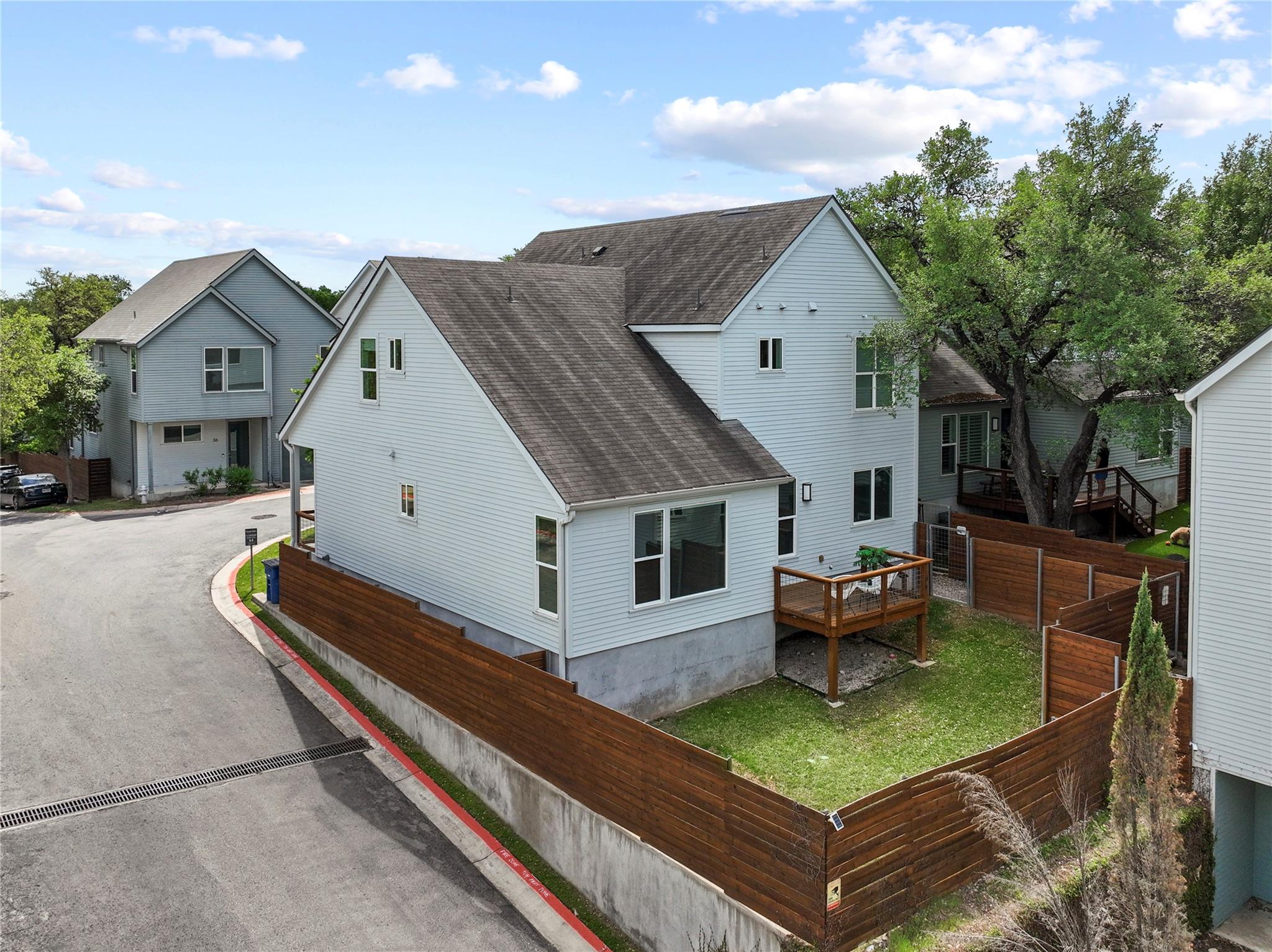 3001 Del Curto RD # 35