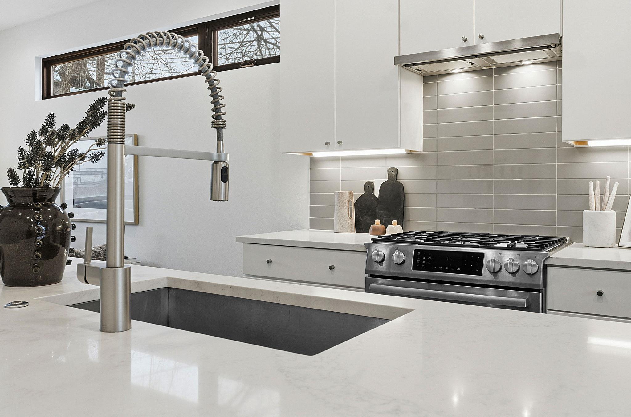 2411 Santa Rosa ST # A