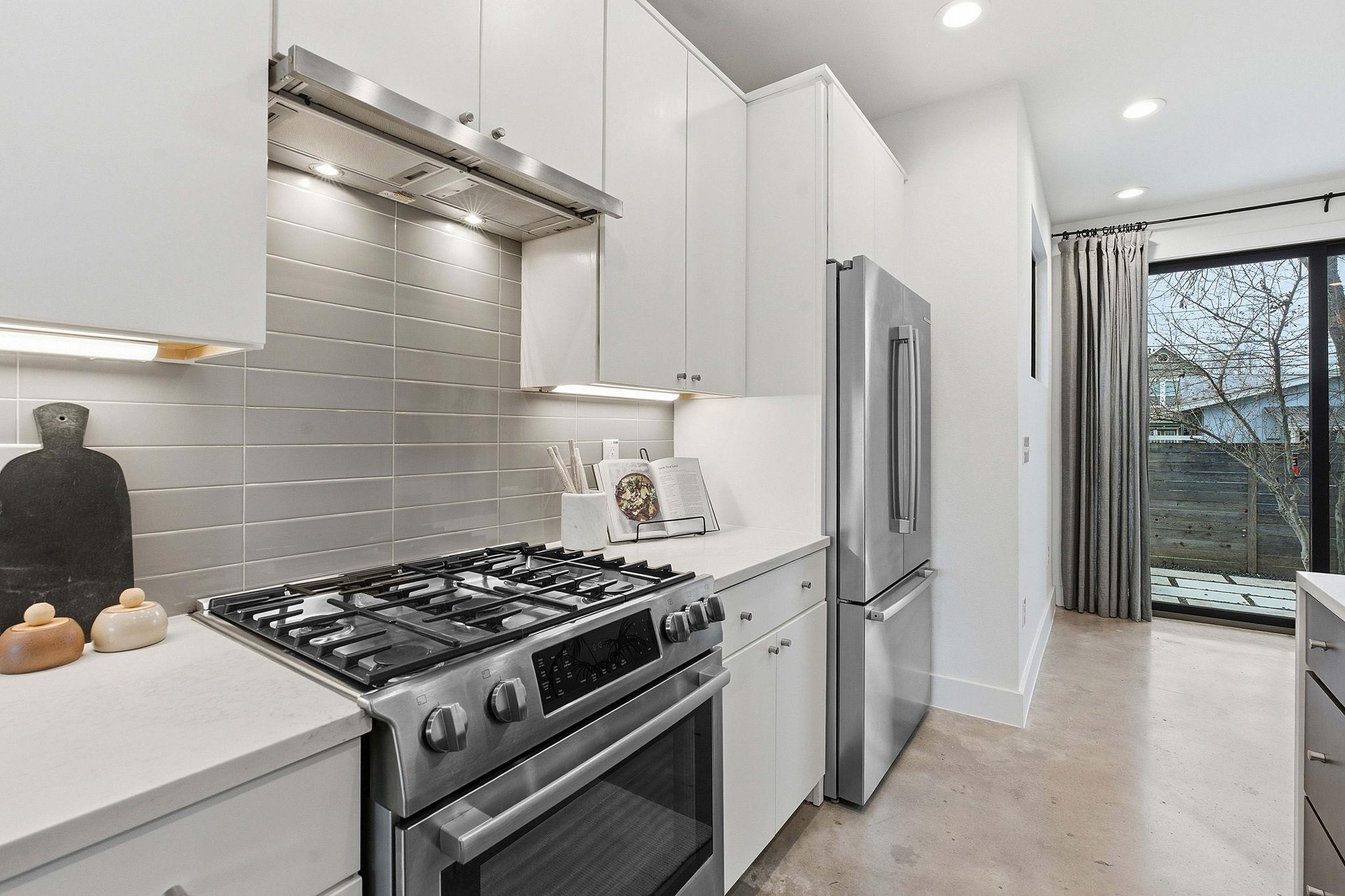 2411 Santa Rosa ST # A