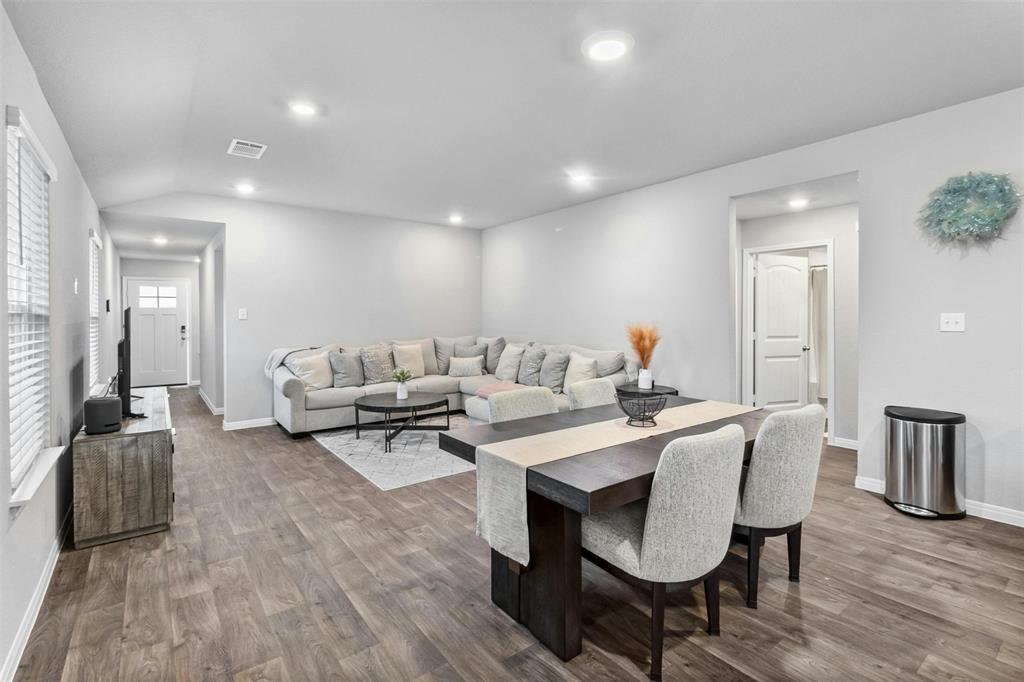 348 Globe Mallow CIR