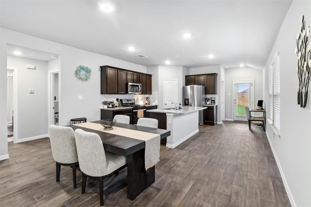 348 Globe Mallow CIR
