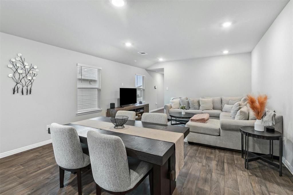 348 Globe Mallow CIR