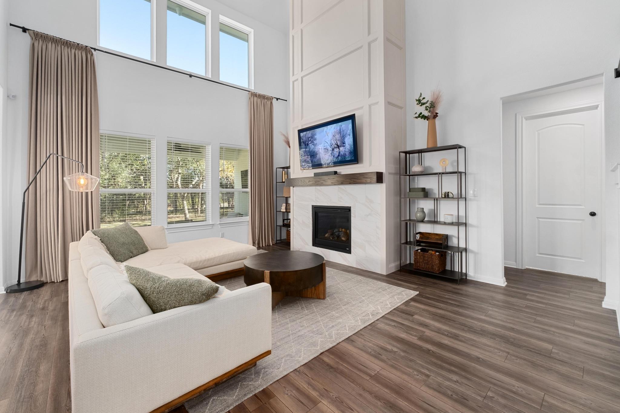 1954 Headwaters BLVD