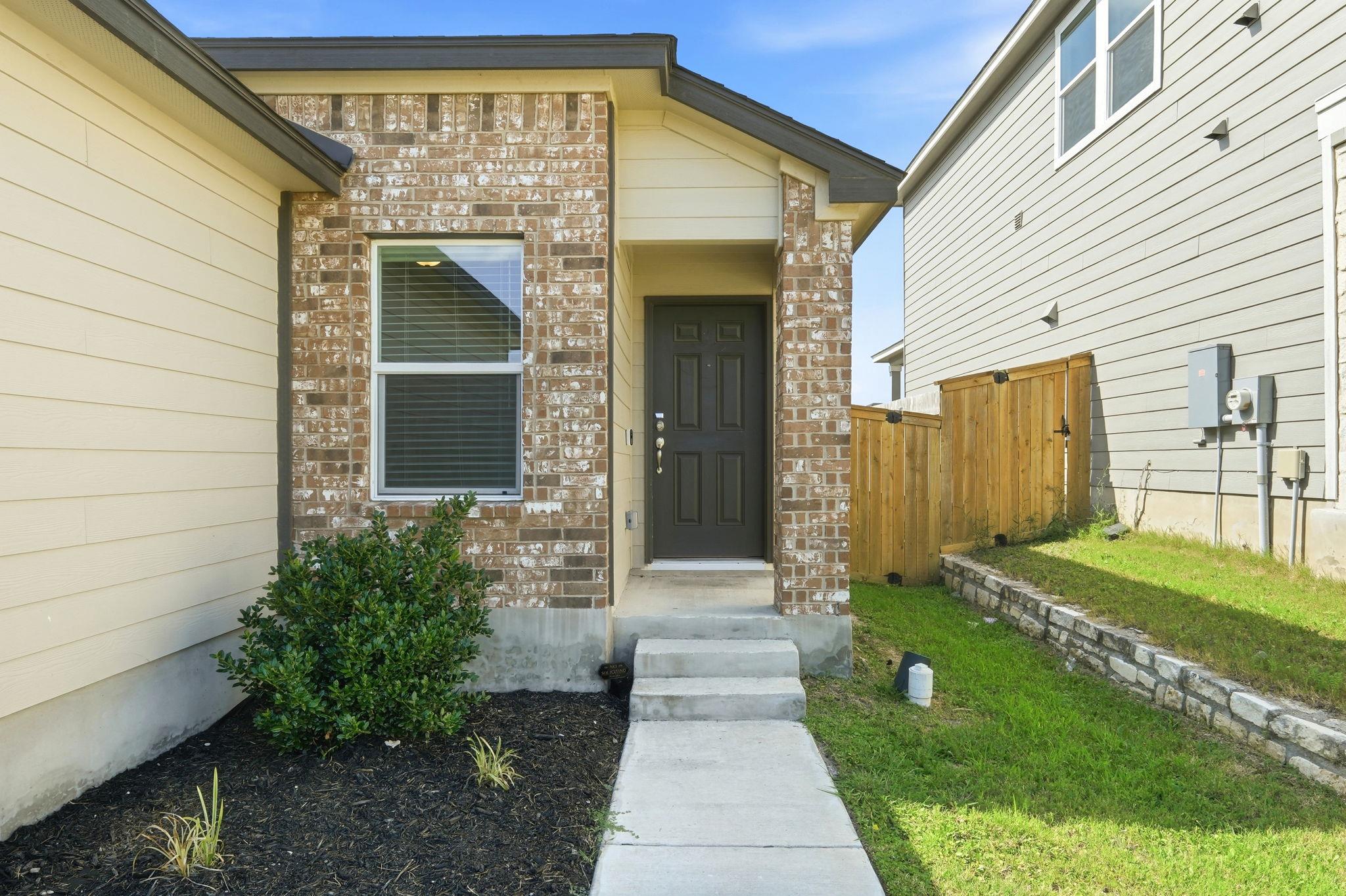 220 Lucky Texan RD