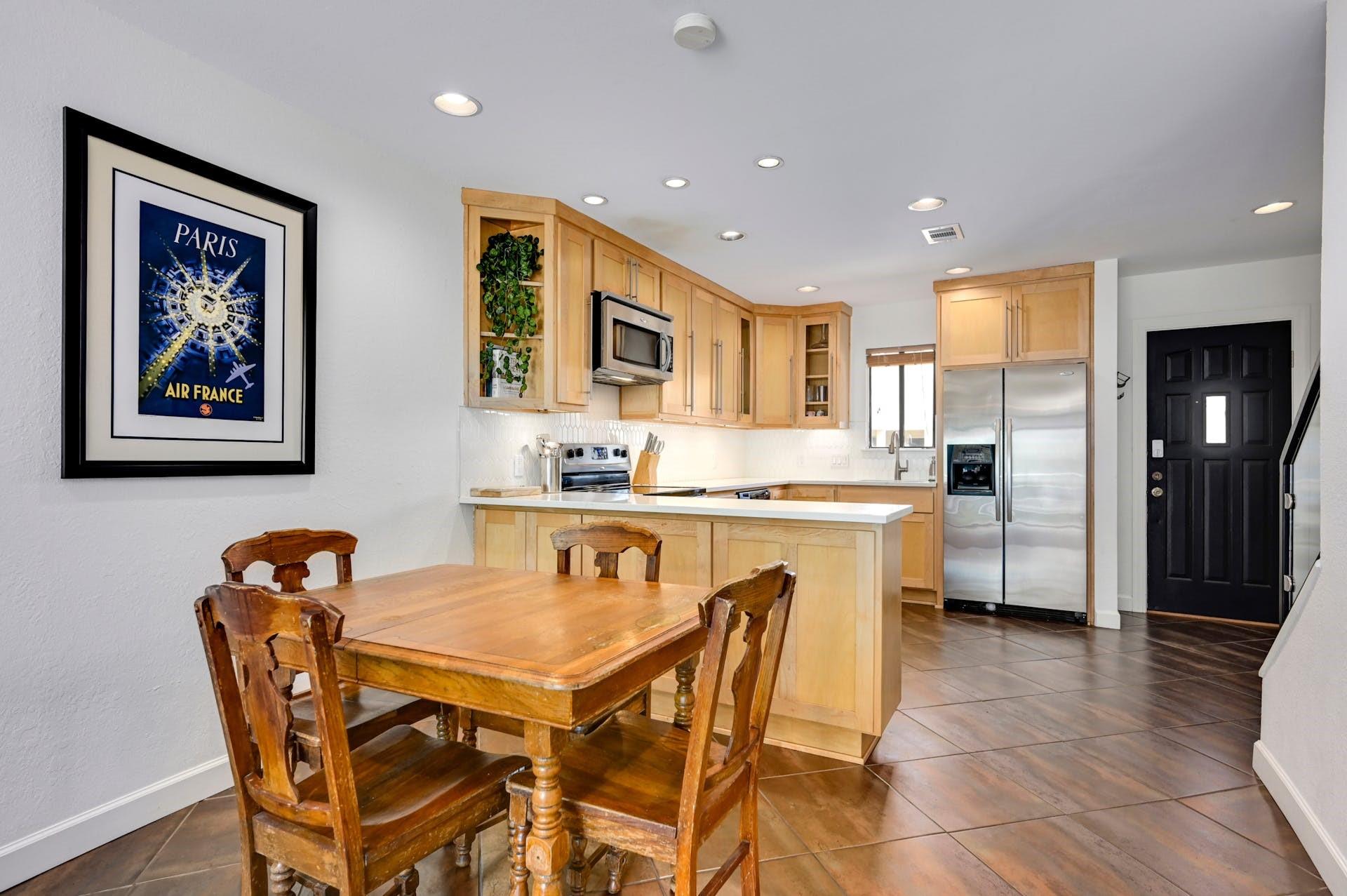 2605 Enfield RD # 220