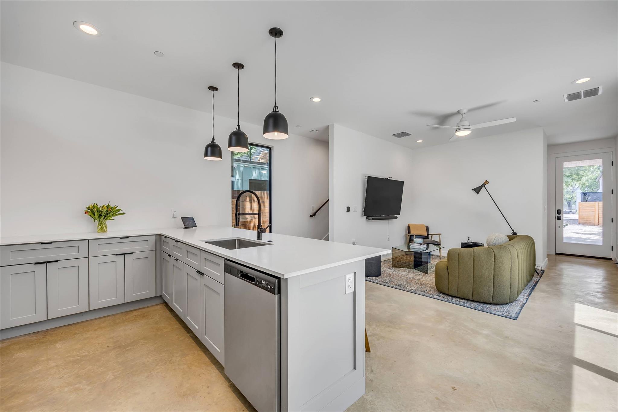 3409 Neal ST # 2