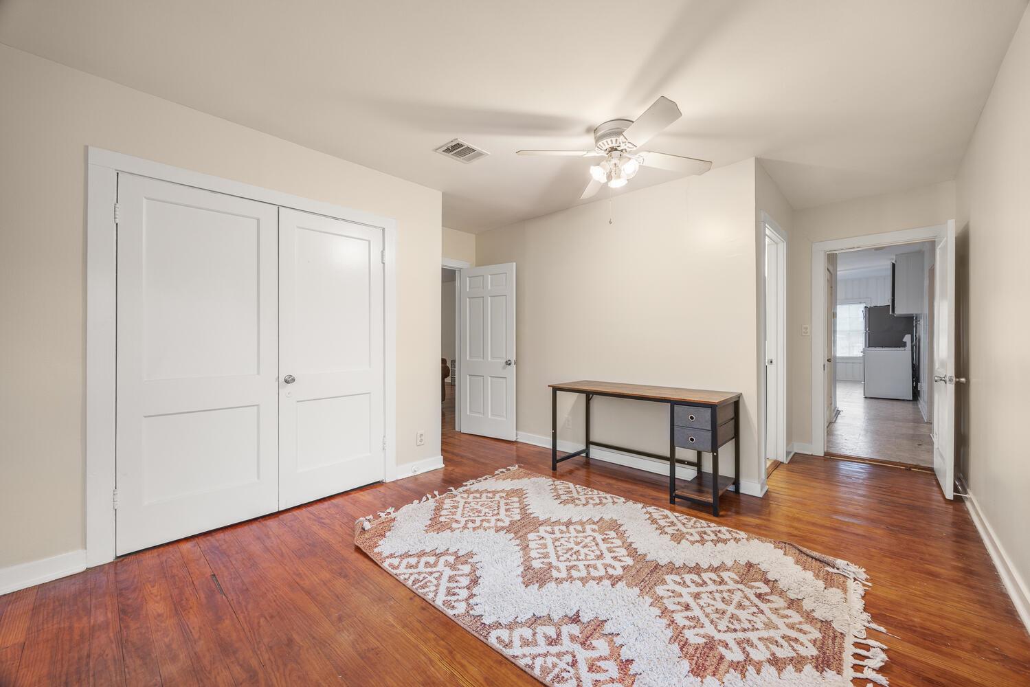 201 Rose ST