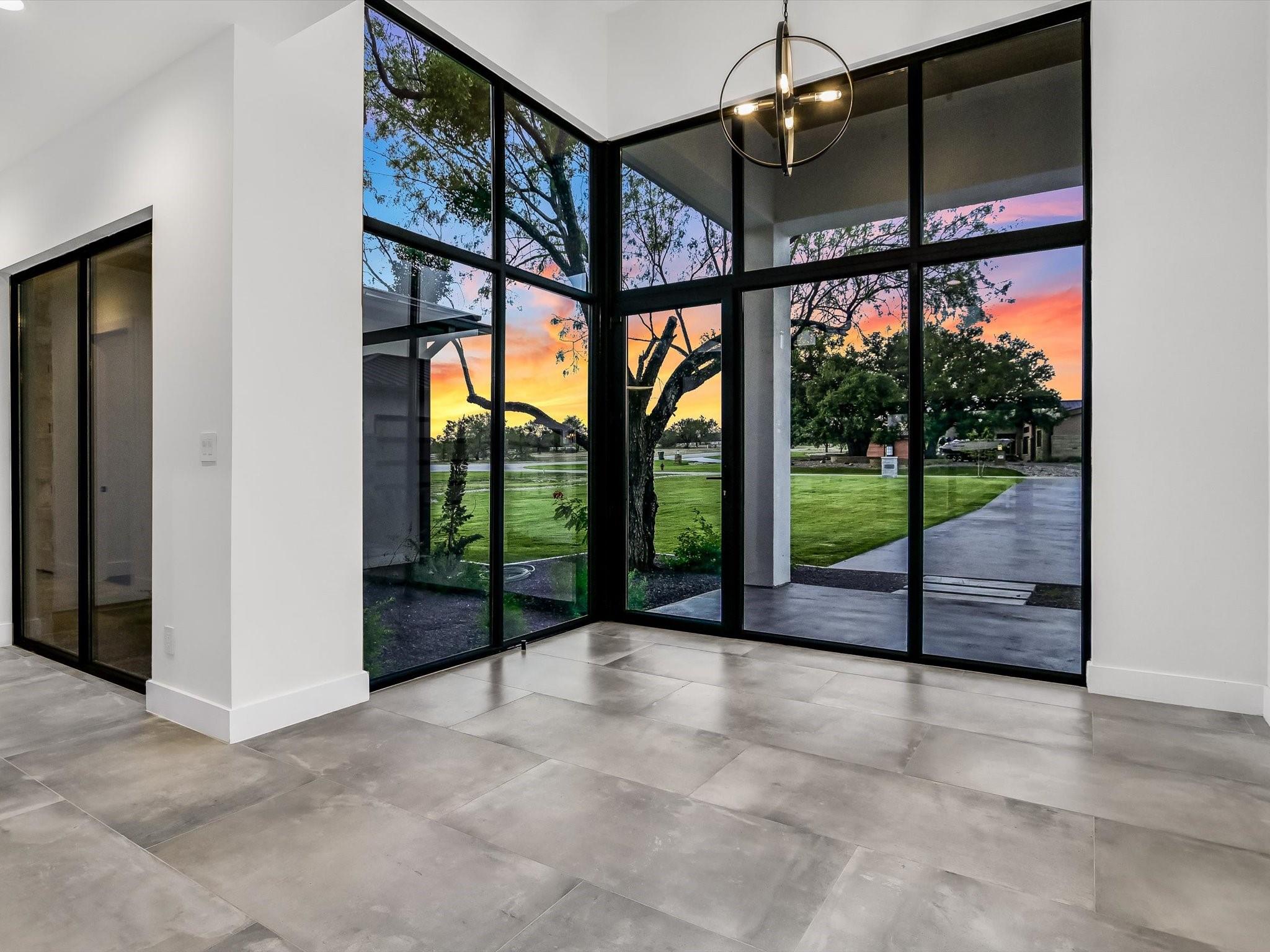 172 Westgate LOOP