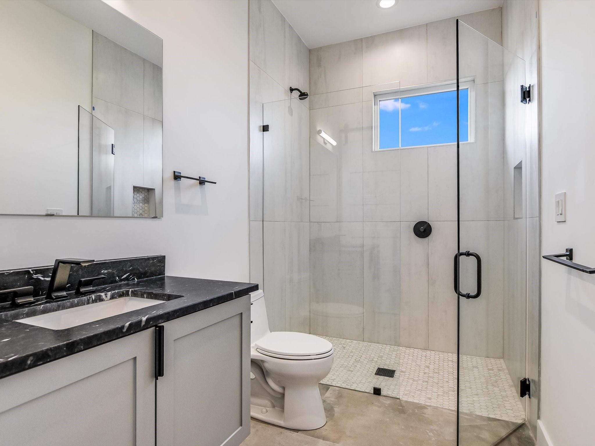 172 Westgate LOOP