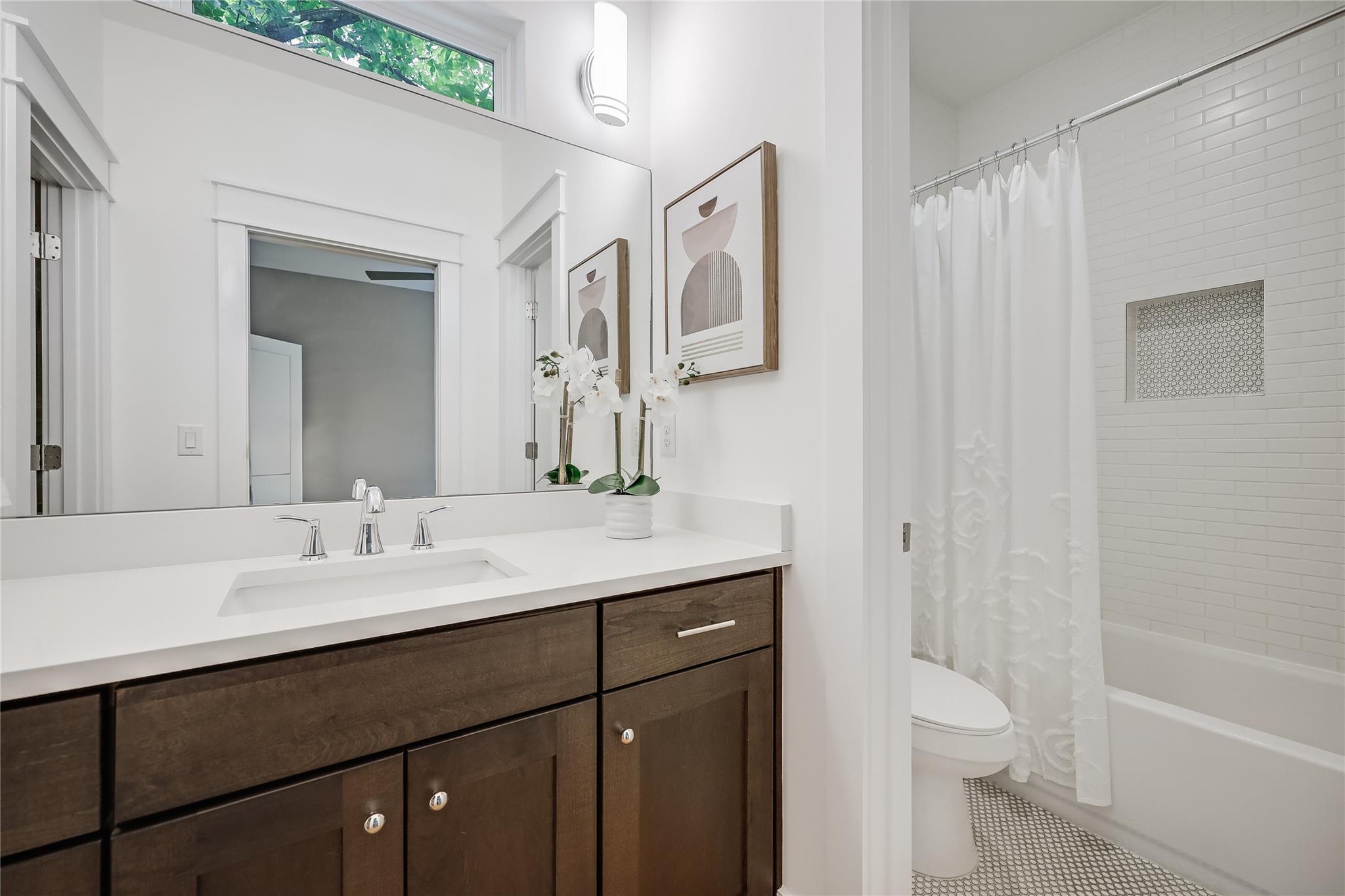 5512 Duval ST # 2
