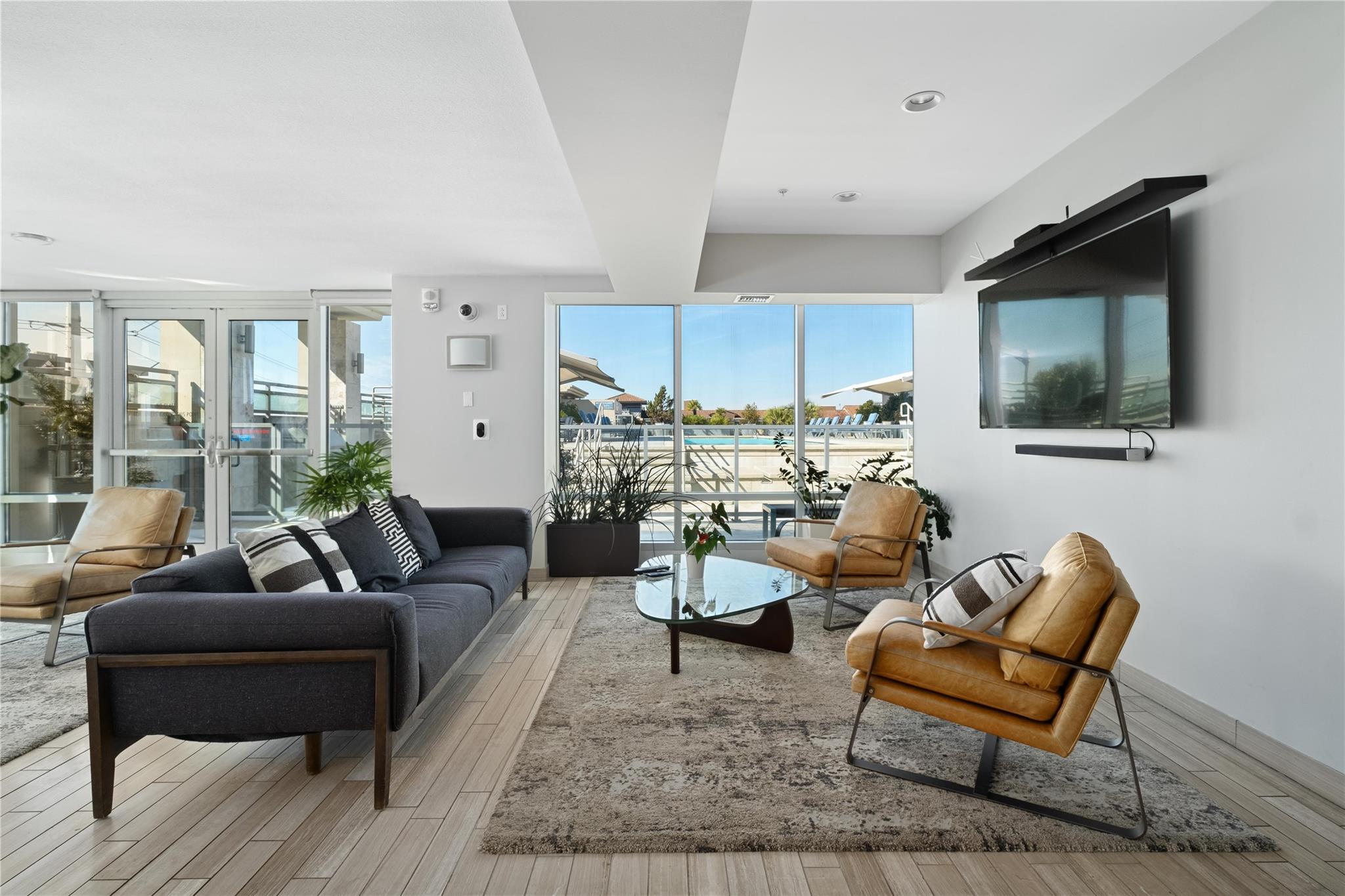 300 Bowie ST # 1208