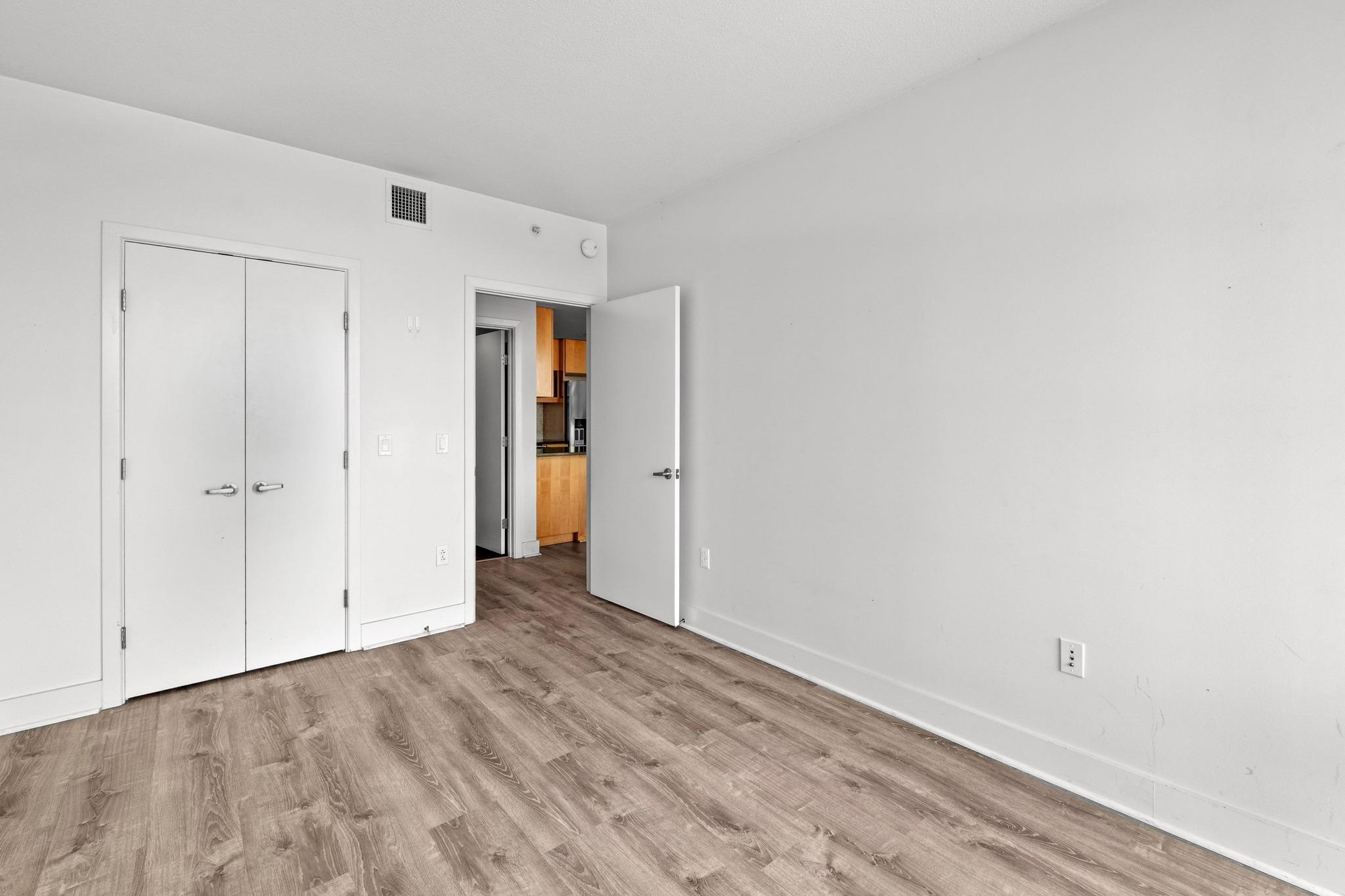 300 Bowie ST # 1208