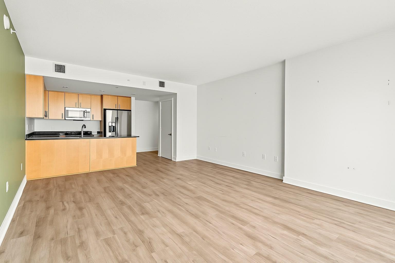 300 Bowie ST # 1208