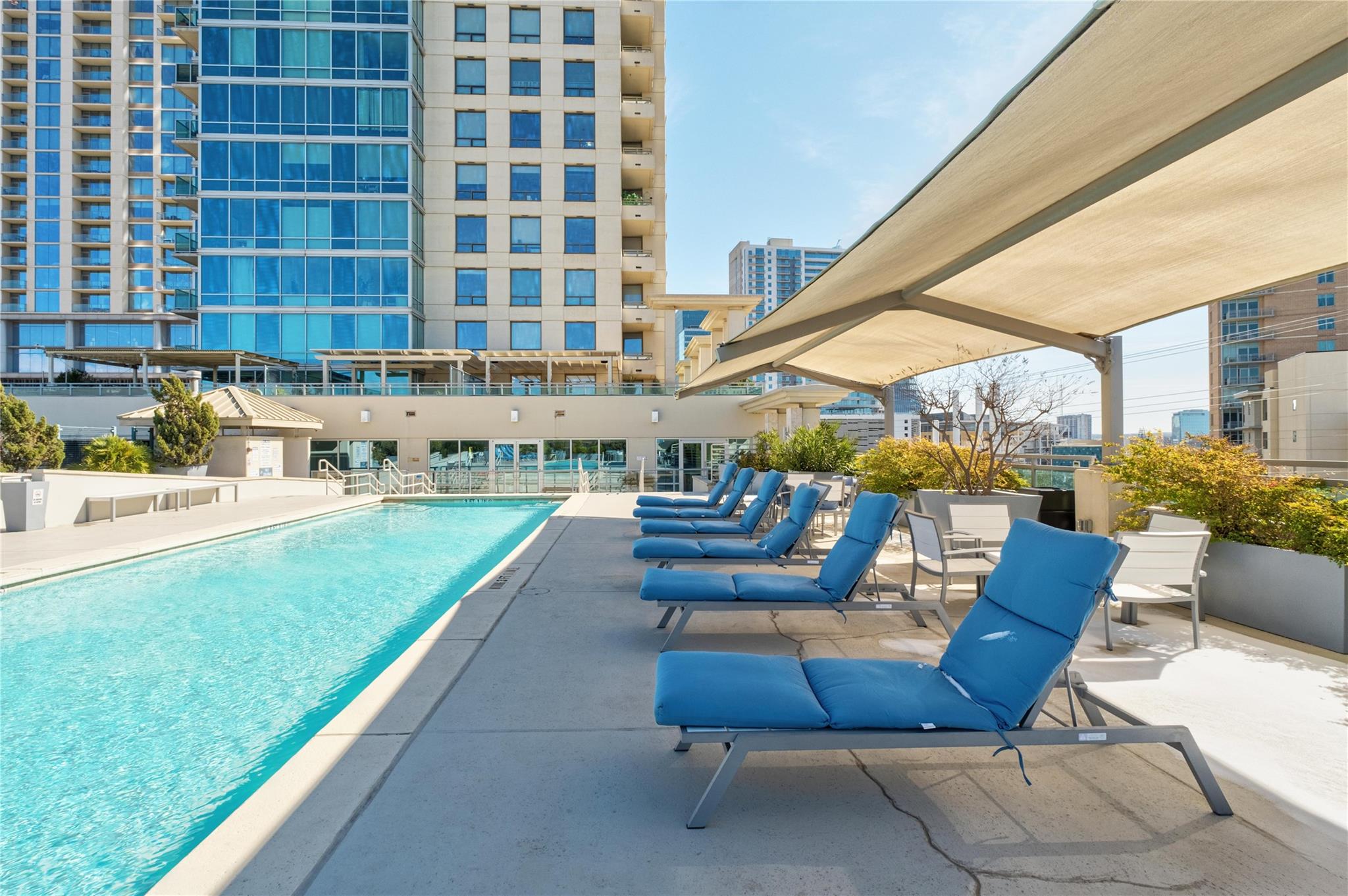 300 Bowie ST # 1208