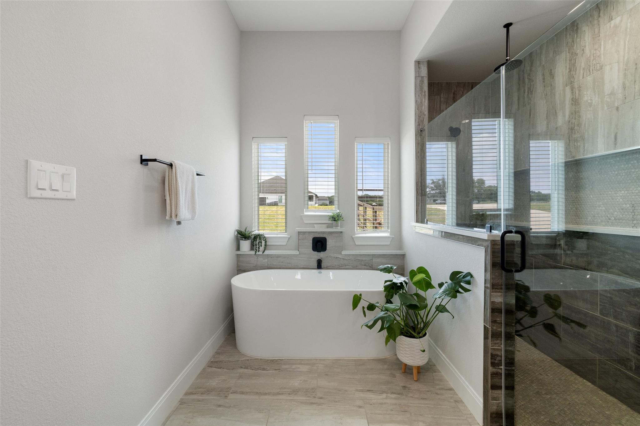 803 Spicewood Trails DR