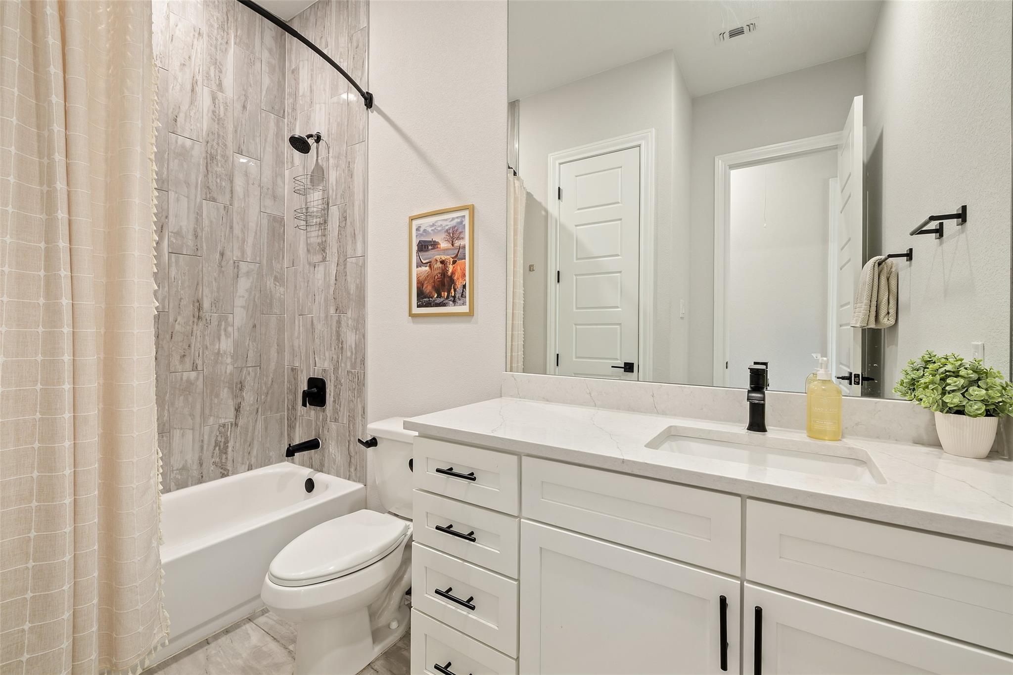 803 Spicewood Trails DR