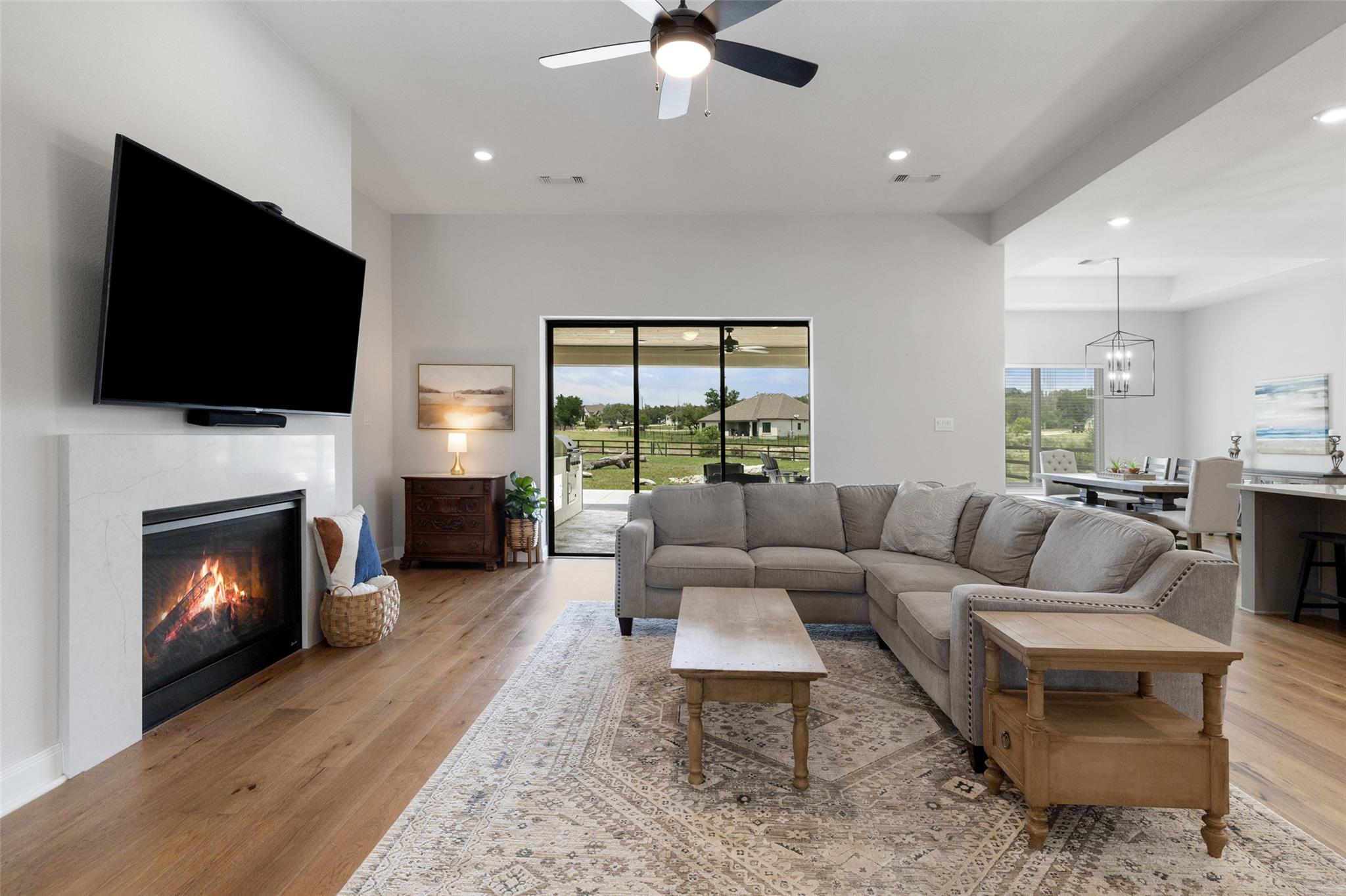 803 Spicewood Trails DR