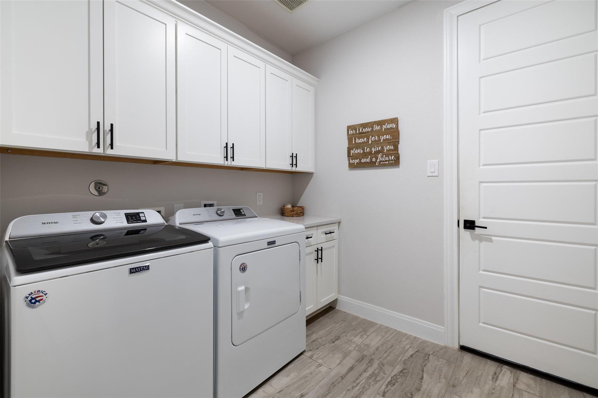 803 Spicewood Trails DR